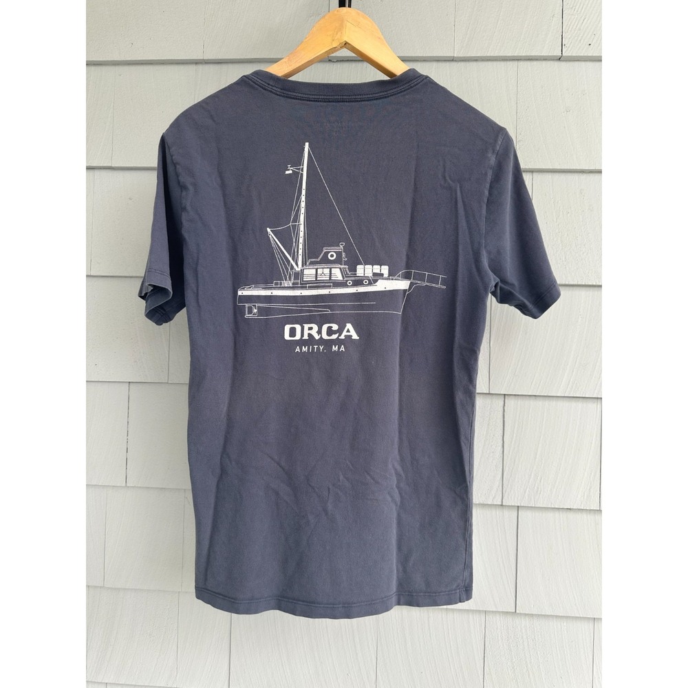 Vineyard Vines x JAWS Orca Amity MA Pocket T Shirt XS Discontinued 2018